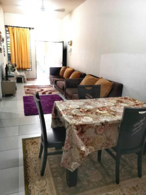 Kuantan homestay-rangin indah(mawar)